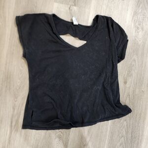 3/$15 varley t shirt